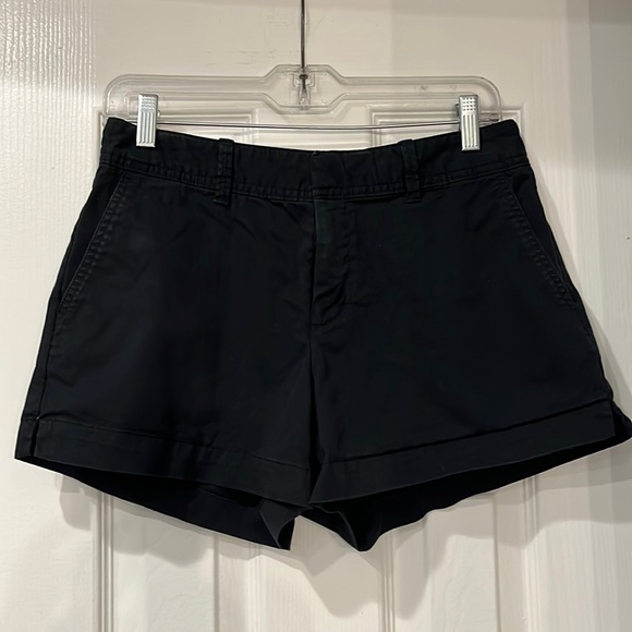 GAP Pants - Gap City Short size 4 Black Good condition